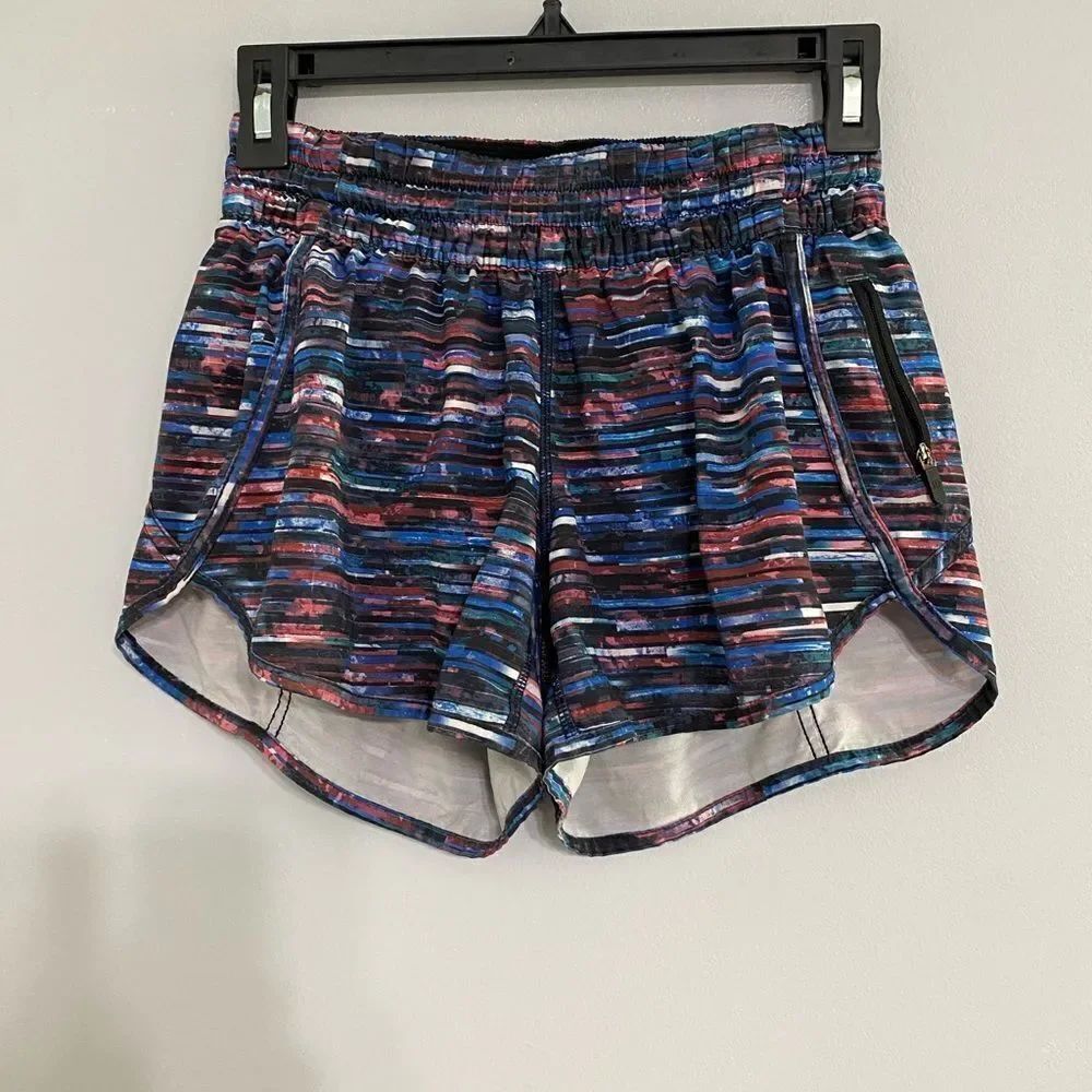 Lululemon Athletic Short Women Size 6